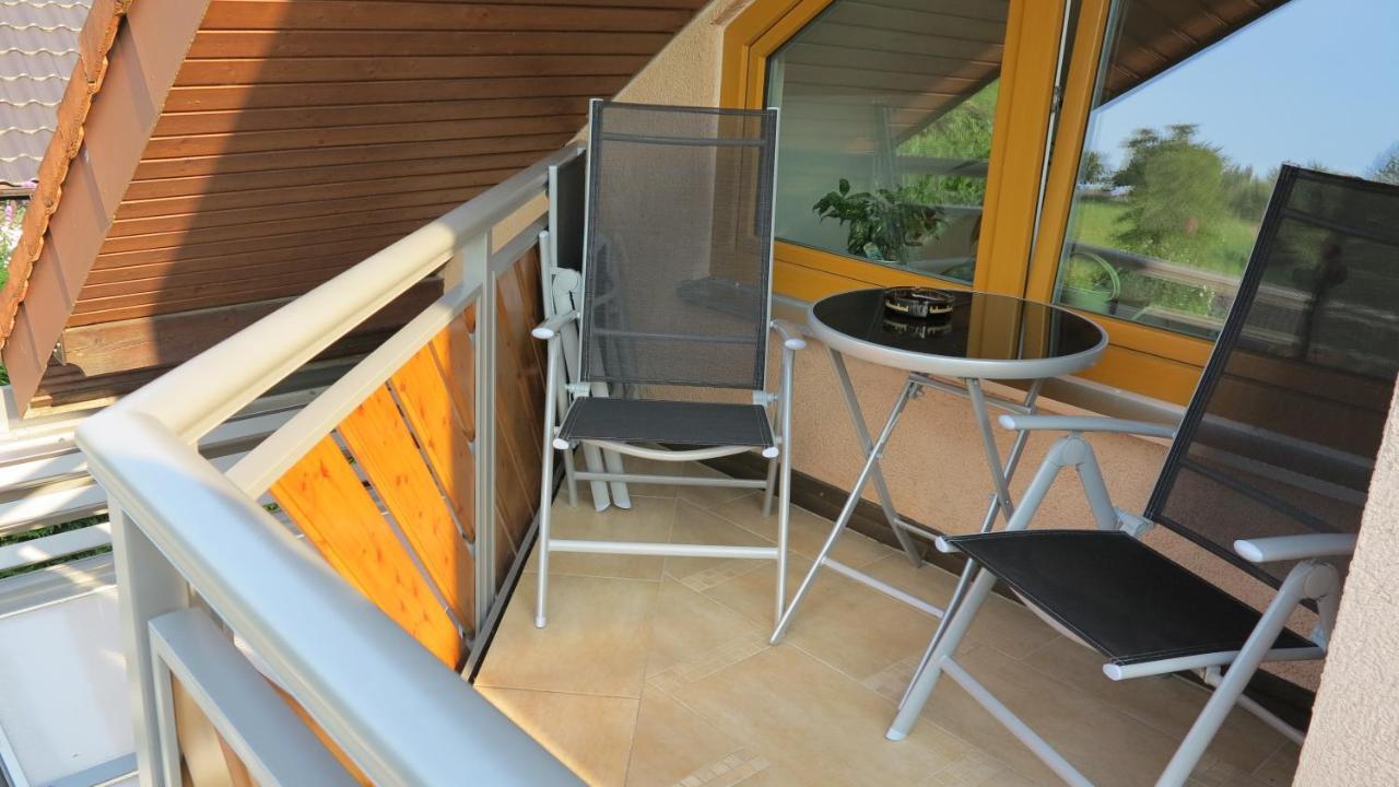 Ferienwohnung Herrnberg Baden-Baden Værelse billede